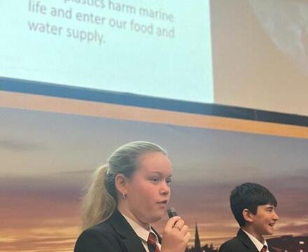 11e5d049 6a53 4ad8 a5f2 fe573507a65c 1